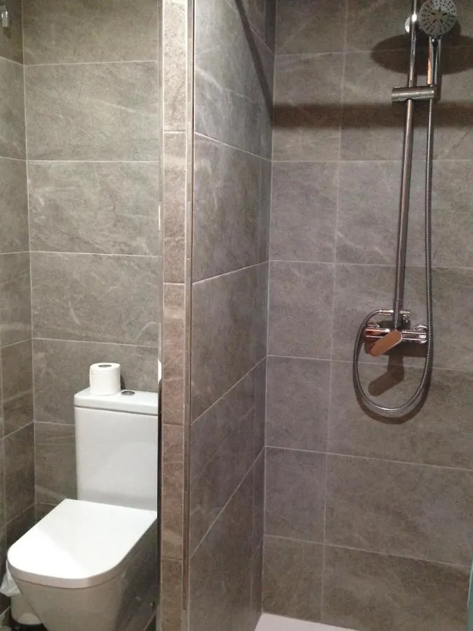 Hostal La Palmera Torremolinos 2*,