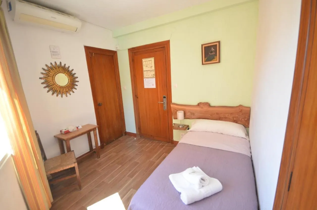 Hostal La Palmera Torremolinos Guest house